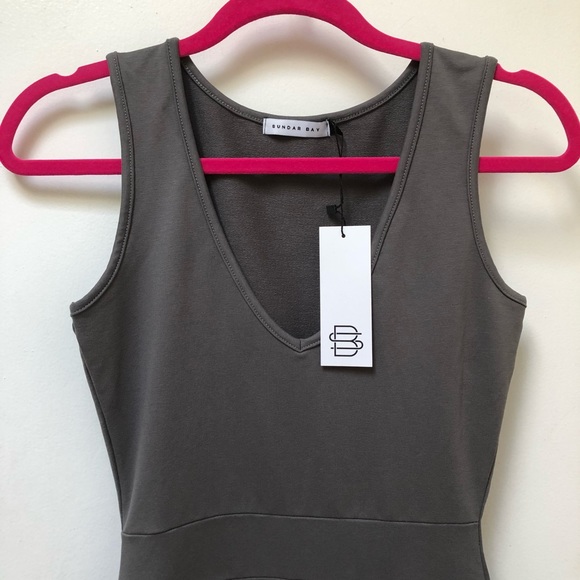 ♦️Super Bawl 🏈 Sale NWT Bodycon Gray Dress - Picture 3 of 8